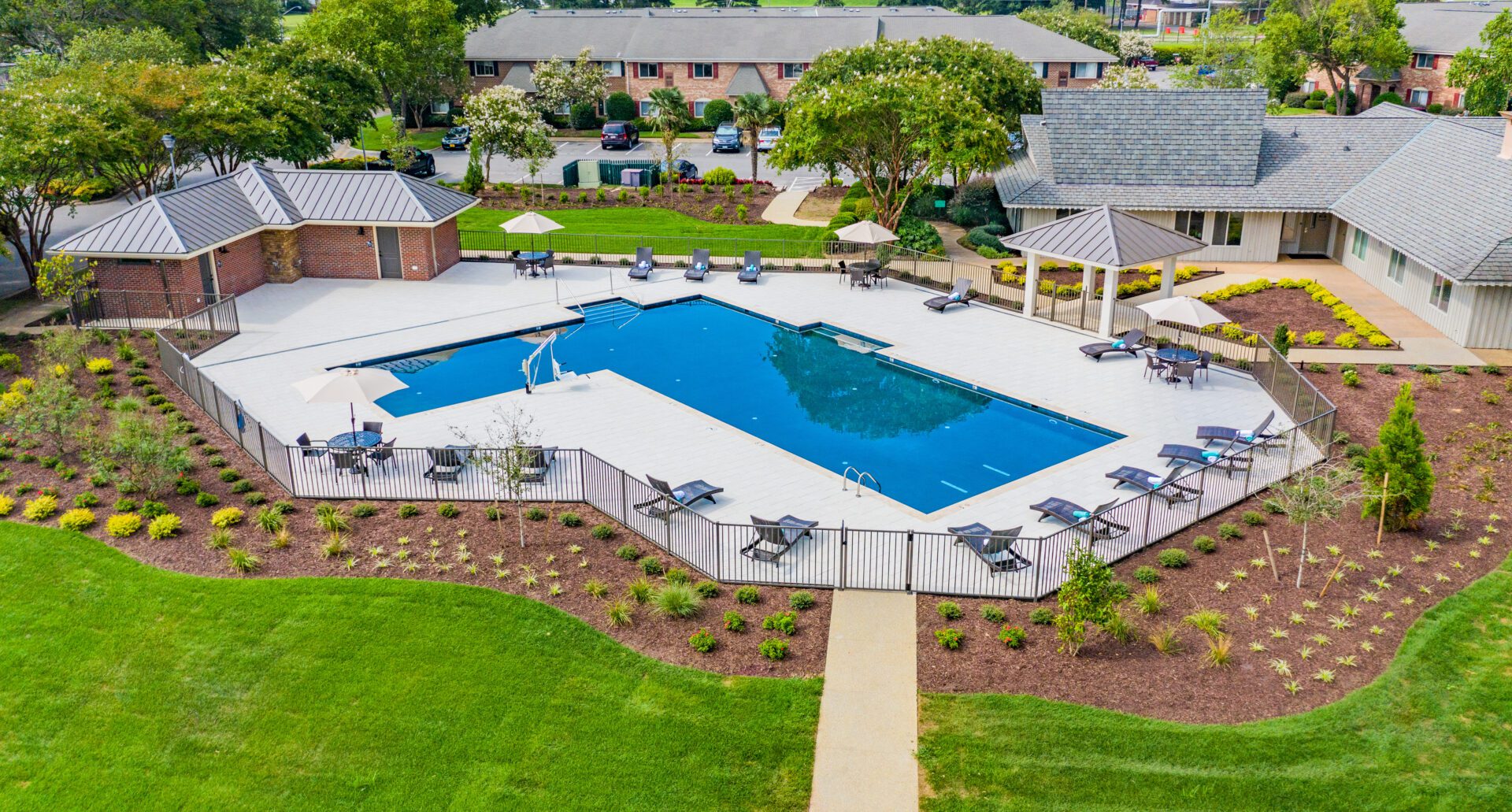 New Apartments with Amenities Virginia Beach, VA Waterford Apartments